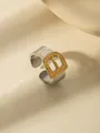 Zweifarbiger verstellbarer Edelstahlring in Gold und Silber mit Hammerschlag-Textur - Einstellbar Offen / Gold Silber Zweifarbig Matt Gehämmert Stil