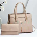 Ensemble sac à main et pochette beige avec broderies colorées et détails dorés chic - Khaki