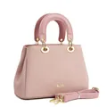 Vue détaillée du sac cabas rose tissé avec logo NJS doré et bandoulière réglable amovible - Rose