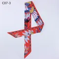 Eleganter roter Twilly-Schal mit Federdruck aus Seidenimitat für Handtaschengriffe - Roter Feder Geometrischer Stil (C07-3)