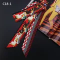 Foulard twilly rouge élégant avec imprimé cheval et motif à carreaux pour sacs à main - Style Équestre Damiers Rouge (C18-1)