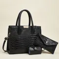 Stijlvolle zwarte handtassenset met krokodillenmotief, inclusief grote tas en kleine clutch - Zwart