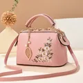 Roze elegante handtas met bloemborduursel en goudkleurige bladhanger in dokterstasstijl - 24*12*15CM / Roze