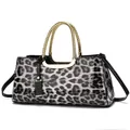 Sac à main Boston léopard élégant avec poignées dorées et finition vernie chic - Léopard Noir