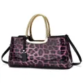 Sac Boston en cuir verni imprimé léopard avec poignées dorées et bandoulière amovible - Léopard Violet