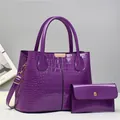 Donkerpaarse draagtas met krokodillenmotief en bijpassende enveloptas voor dames - Handtas En Tasje / Paars