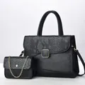 Conjunto de bolso tote negro con texturas de cocodrilo y serpiente y mini bolso de cadena - 30x13x23cm / Bolso tote y bolso con cadena / Negro