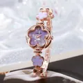 Elegante roségoldene Uhr in Blumenform mit lila Blumenarmband und Diamanten für Damen - Lila