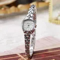 Elegant vintage silver chain quartz watch for women with polished links and textured dial - Radiant Texture Style / Silver Band With White Dial