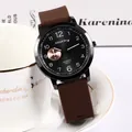 Minimalistisch heren quartz horloge met zwarte wijzerplaat en bruine siliconen band - koffiekleur