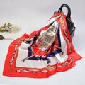 Klassieke zijden vierkante sjaal met ketting- en riemmotief in rood, wit en marineblauw - 90cm*90cm / Rood