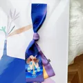 Sciarpa in seta tema Bilancia in blu scuro e viola con stampa cielo stellato e dea - Bilancia