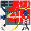 Foulard di seta quadrato con eleganti stampe di cinture e catene equestri in rosso e blu - Rosso