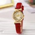 Montre dorée élégante pour femme avec bracelet en cuir rouge et chiffres romains - Rouge