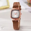 Reloj vintage cuadrado de oro rosa para mujer con correa de cuero marrón y esfera de cristal - Caqui