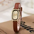 Elegant goudkleurig dameshorloge met fonkelende diamanten en bruine lederen horlogeband - Numerieke schaal / Cijfers-Koffieband Gouden Wijzerplaat