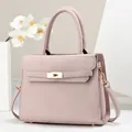 Sac à main rose à motif litchi avec fermoir doré et bandoulière réglable - 28cm x 11cm x 22cm / Violet Taro