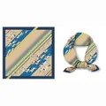Foulard quadrato in seta 55x55cm con stampa equestre di cavalli in blu navy e beige - Blu Marino (A233-4)
