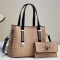Detailed set of lizard pattern tote bag and small pouch with adjustable strap - Handbag And Clutch (JC-3104#) / Khaki