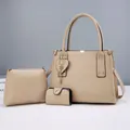 Ensemble de trois sacs à main beiges pour femmes avec motif crocodile et breloques - Kaki