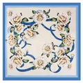 Elegante foulard di seta 90cm con motivi floreali crema e bordo a catena blu scuro - 90cm*90cm / Blu