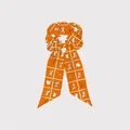 Diadema de seda naranja con estampado ecuestre y rejilla blanca para coletas - Naranja