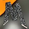 Μεταξωτό μαντήλι twilly 120cm μαύρο με λευκά αστέρια και γράμματα για τσάντες και μαλλιά - Μαύρη βάση αστέρι φεγγάρι
