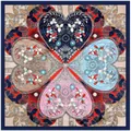 Elegante foulard in seta da 90cm con stampa floreale a quadrifoglio e motivi simmetrici - Quadrato / Blu navy