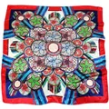 90cm quadratisches Seidentuch mit Mandala-Blumenmuster und rotem Rand auf weißem Grund - Rot