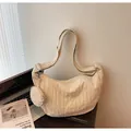 Bolso de hombro tipo media luna plisado beige con un pequeño monedero a juego colgado - Talla única / Blanco Roto