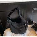 Bolso grande de media luna negro plisado con monedero redondo y correa ancha - Talla única / Negro