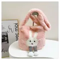 Borsa tote in peluche rosa con simpatico viso di coniglio 3D e ciondoli a righe - Taglia unica / Rosa