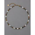 Collier rétro en perles d'œil de tigre avec pendentif cœur doré sur fond gris - Oeil de Tigre Coquillage avec Entretoise / 38+5cm / Combo Gris Brun Blanc