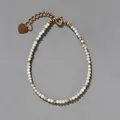Détail de perles en pierre naturelle avec breloque cœur doré et chaîne d'extension - Multicolore Clair (15)