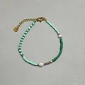 Detail van kralenarmband met groene en blauwe zaadkralen en natuurlijke zoetwaterparels - Donker Lichtgroen Blauw Kralen Ronde Charm Stijl (3) / 17+3cm