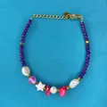 Dettaglio delle perle in pietra naturale e chiusura dorata del braccialetto colorato - Stile Perlina a Stella Arrotondata Sfaccettata Viola (25SL1-41) / 17+3cm