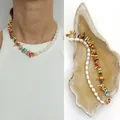 Collana con perle d'acqua dolce irregolari e perline colorate con chiusura d'oro - Collana (38cm+5cm) / Stile Collana Conchiglia Tonda Pietra Triturata Blu (25D10-14)