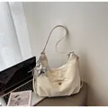 Grand sac cabas blanc cassé avec nœud en cœur et pendentif étoile argentée minimaliste - Avec Pendentif / Blanc Cassé