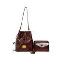 Secchiello rosso scuro in pelle lucida con coulisse e ciondolo da biliardo - Marrone