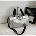 Bolsa de viaje plegable plateada impermeable con asas negras y bandolera - Plateado