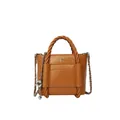 Bolso tote de cuero arrugado caramelo con asa trenzada y correa de cadena - Marrón Amarillento