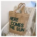 Khaki Stroh-Shopper mit grünem Here Comes The Sun Text und langen Schulterriemen - Einheitsgröße / Khaki