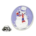 Broche de Noël en émail avec bonhomme de neige chapeau violet et écharpe rayée - Bonhomme de neige rond avec chapeau haut de forme violet(A00425·)