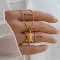 Collar de tortuga marina en acero dorado con cadena de 45+5cm y detalle de medidas - Estilo de Tortuga con Textura Realista (C-1-48) / Dorado