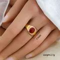 Dettaglio anello dorato con gemma rossa da 11mm e peso di 2,1g specificato - Design con Sigillo Ovale Rosso (272)