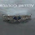 Fermaglio farfalla vintage con strass grigi e gemme blu scuro in finitura canna fucile - Farfalla Blu