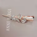 Elegante fermaglio per capelli in oro rosa con strass scintillanti e farfalla in scatola - Stile bouquet / Bianco