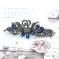 Elegante fermaglio per capelli con cristalli blu scuro e strass grigi con design a tulipano - Blu