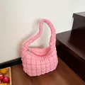 Bolso hobo rosa acolchado con asa plisada y detalle de cremallera metálica - Rosa