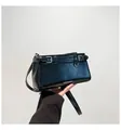 Minimalistische schwarze Schultertasche aus Kunstleder mit silbernen Schnallen - Schwarz